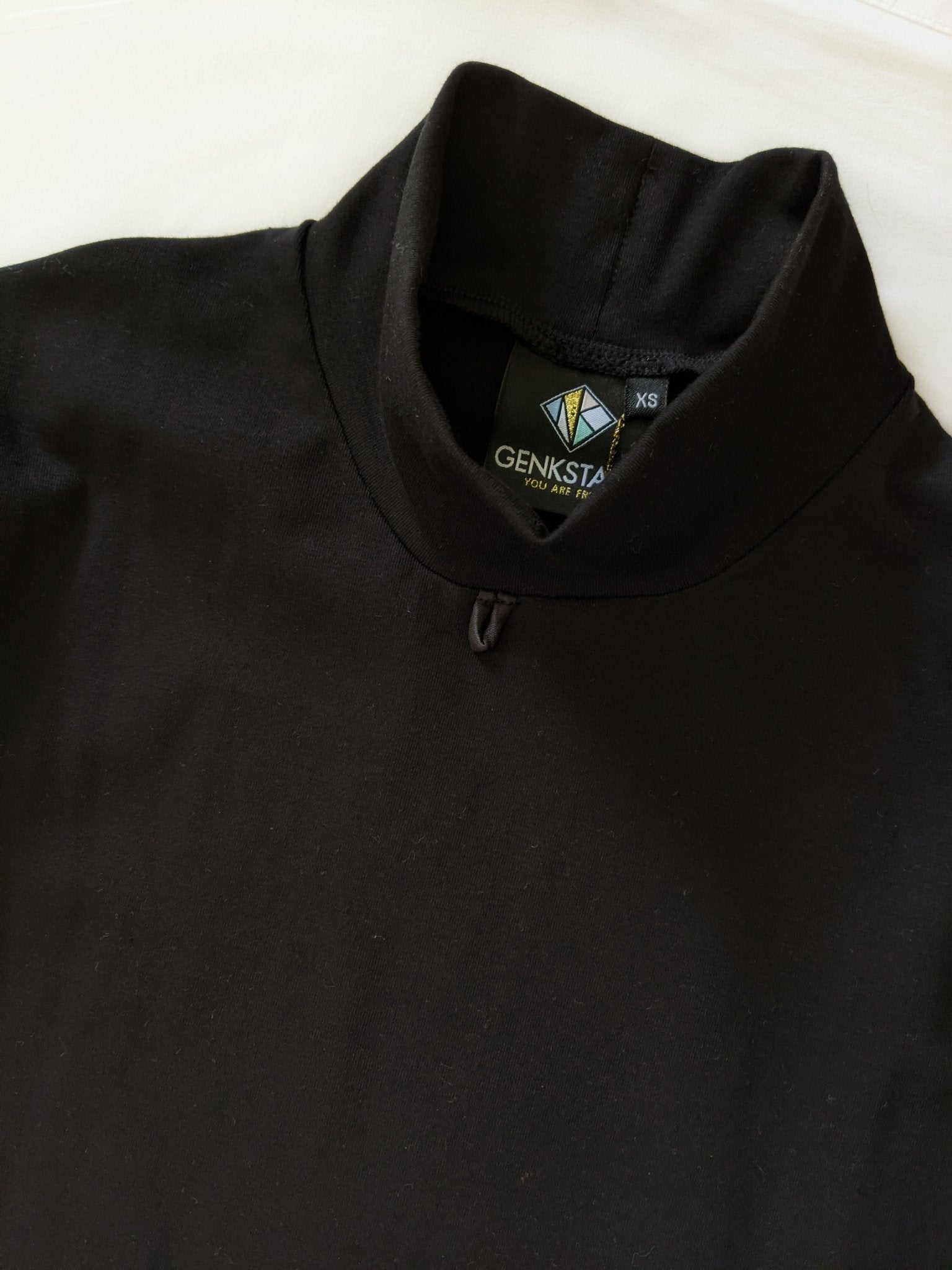 1/2 SLEEVE SKIVVY - 200gsm BLACK ORGANIC COTTON SKIVVY - Genkstasy - stride