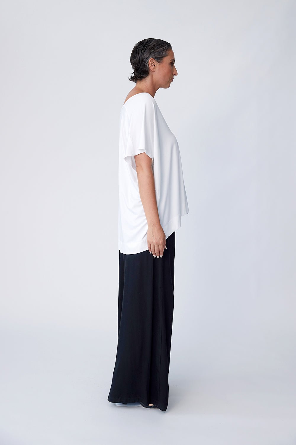 Bamboo Poncho Top - White - Tluxe - stride