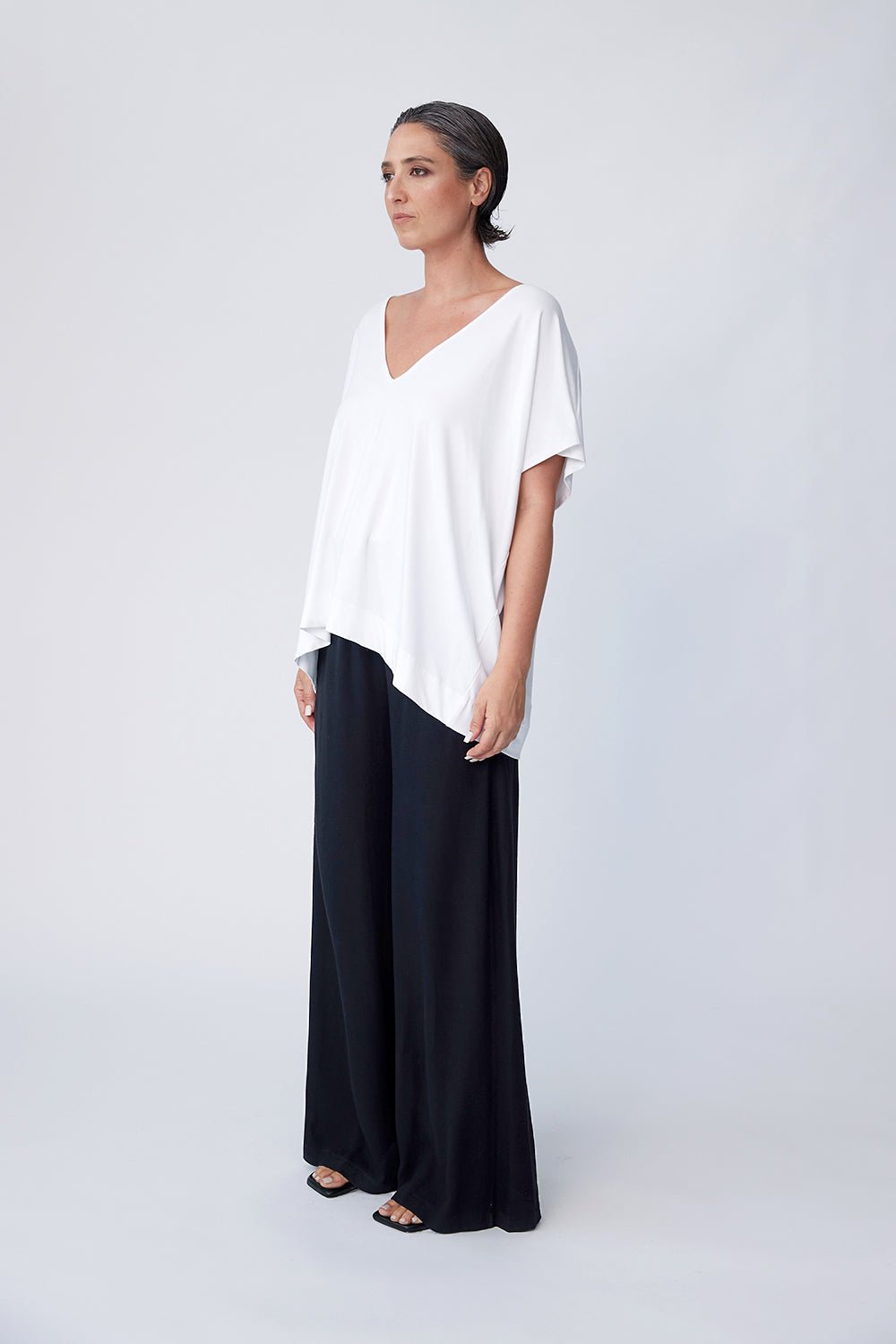 Bamboo Poncho Top - White - Tluxe - stride