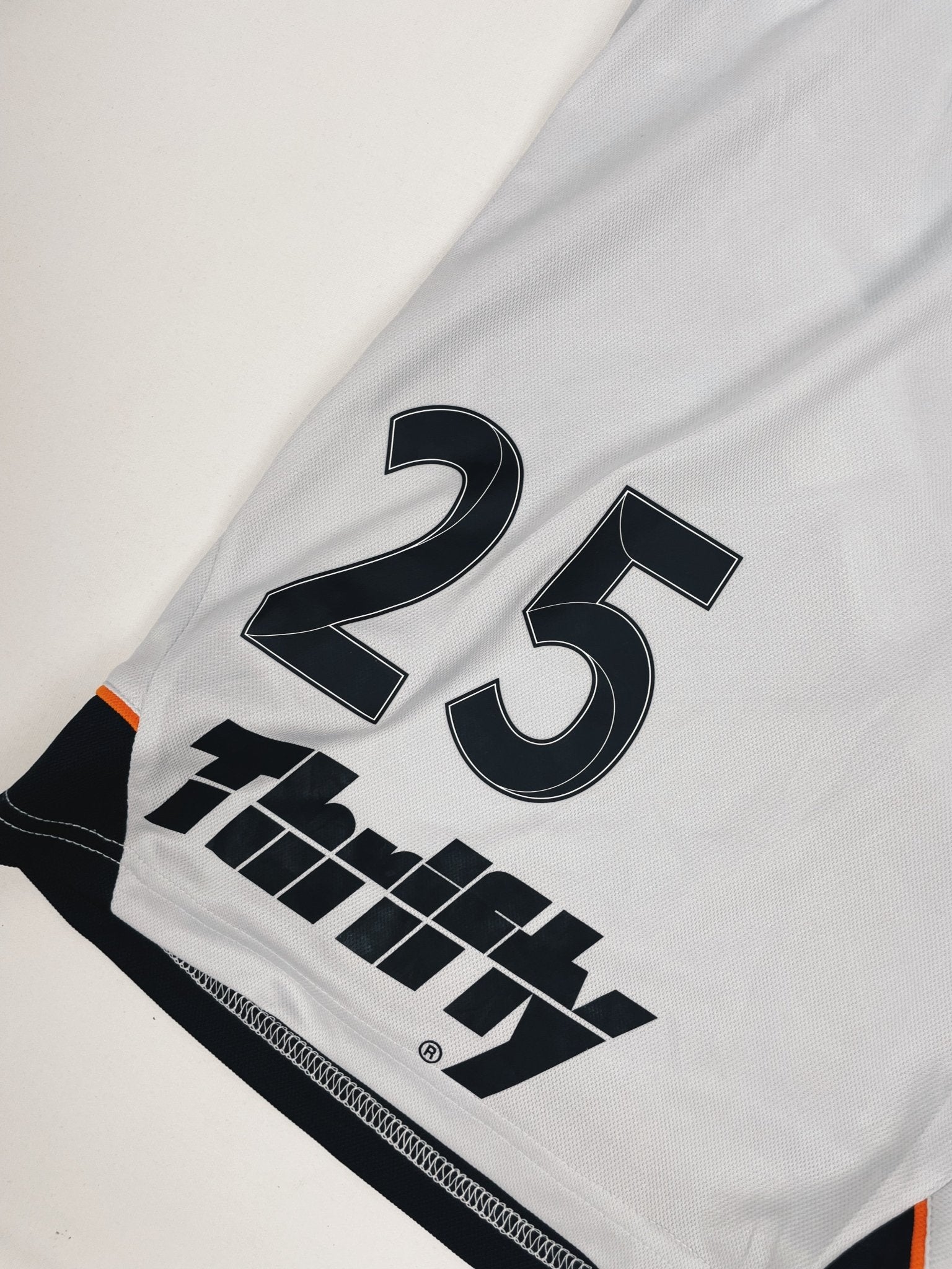 Brisbane Roar #25 Player Shorts L - Unwanted FC - stride