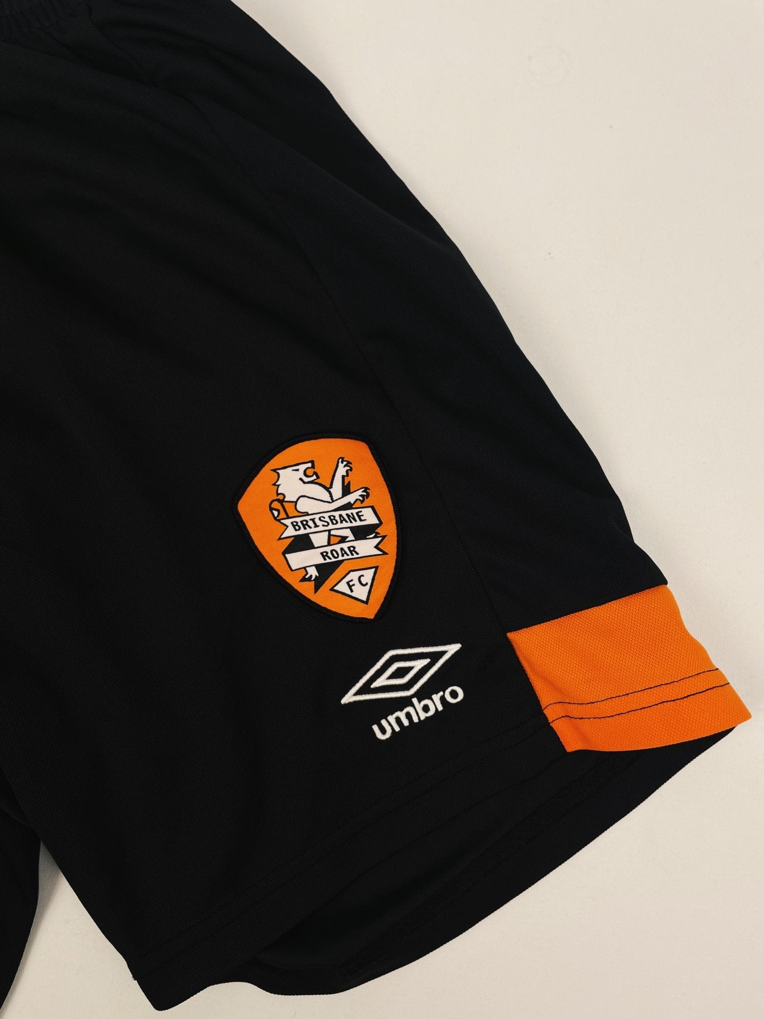 Brisbane Roar #7 Player Shorts L - Unwanted FC - stride