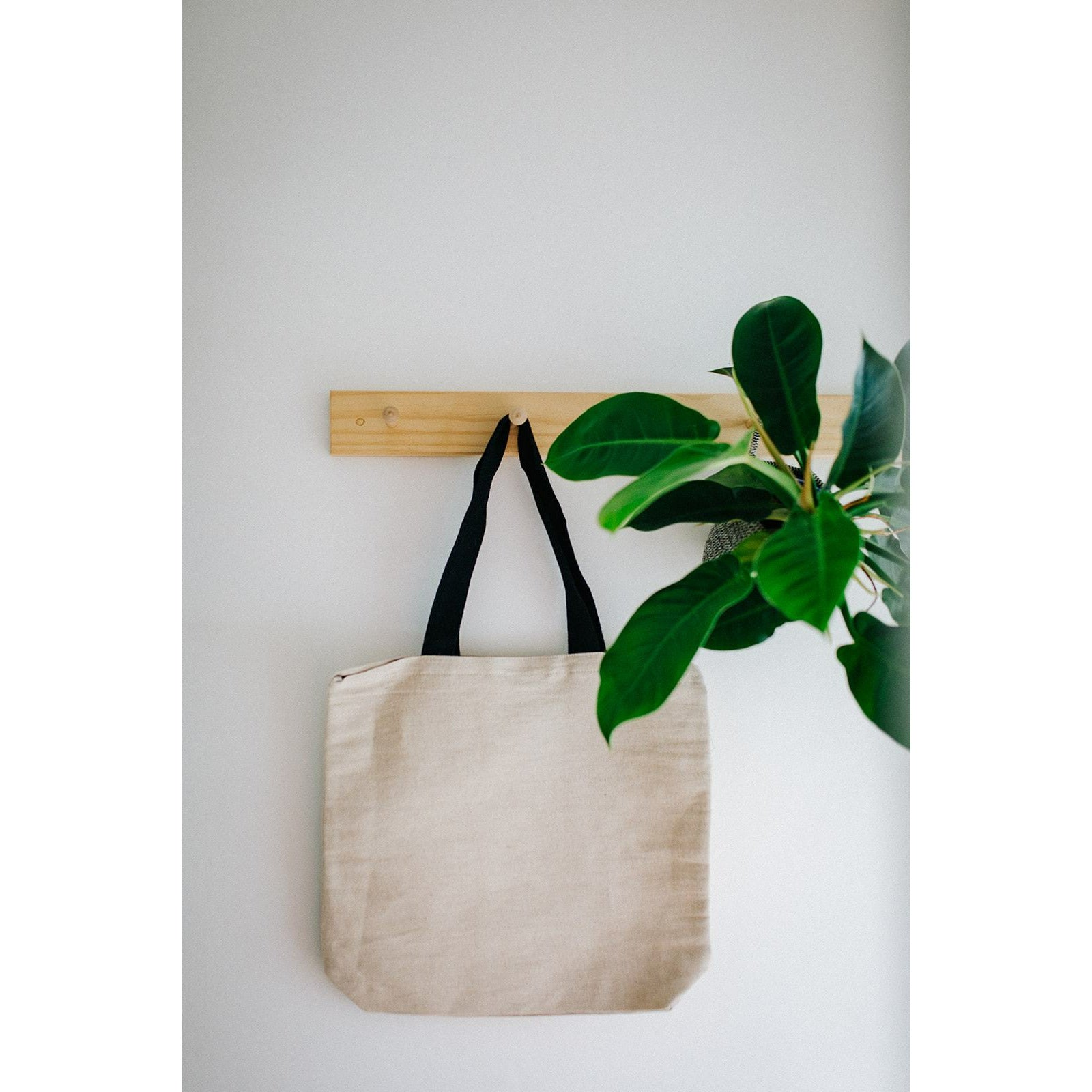 Classic Tote - Earth Worthy - stride