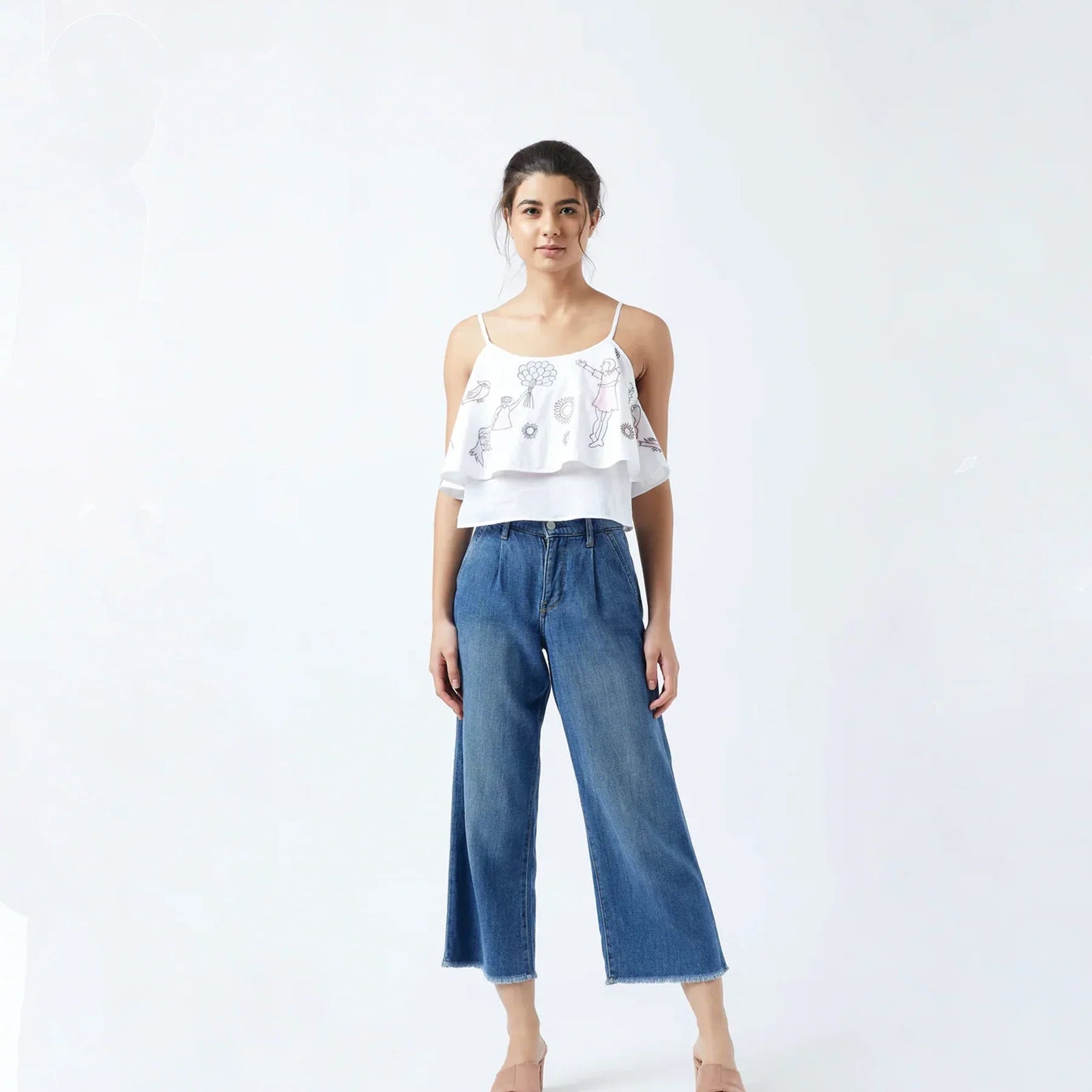 EMBROIDERED WHITE TOP - Bethikal - stride