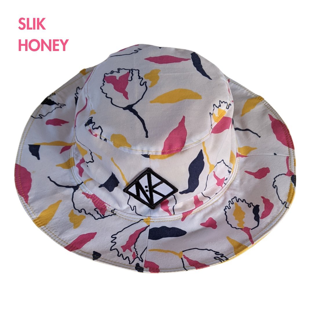 GNK REVERSIBLE BUCKET HAT - Genkstasy - stride