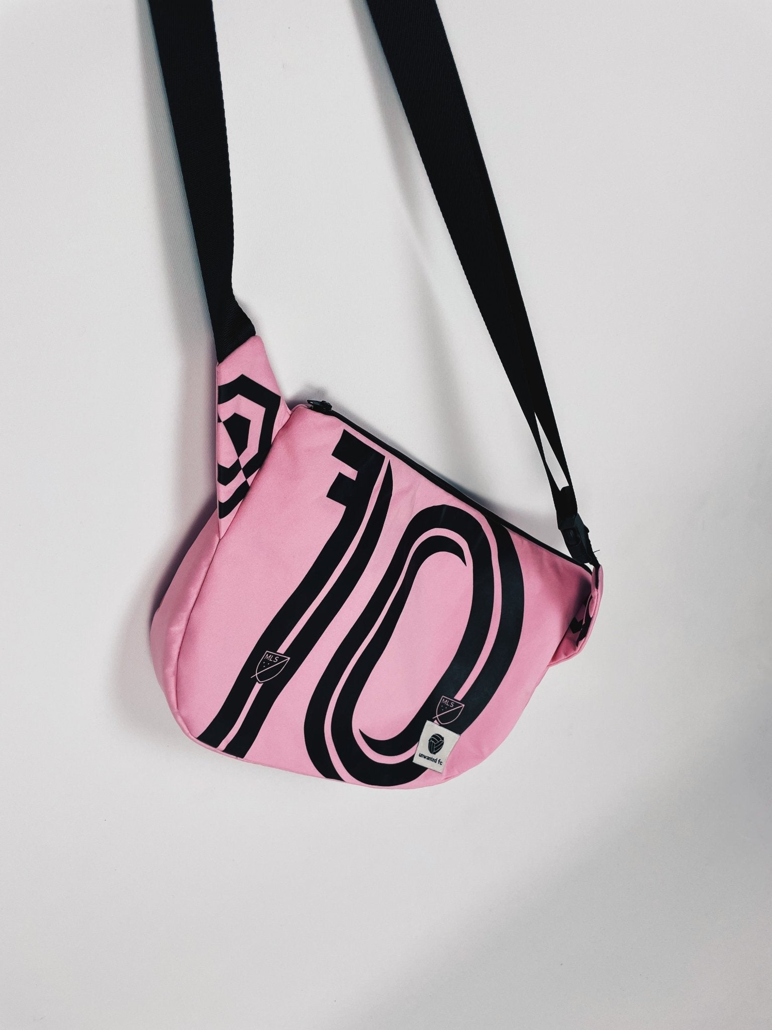 Inter Miami '10' Crossbody Satchel - Unwanted FC - stride