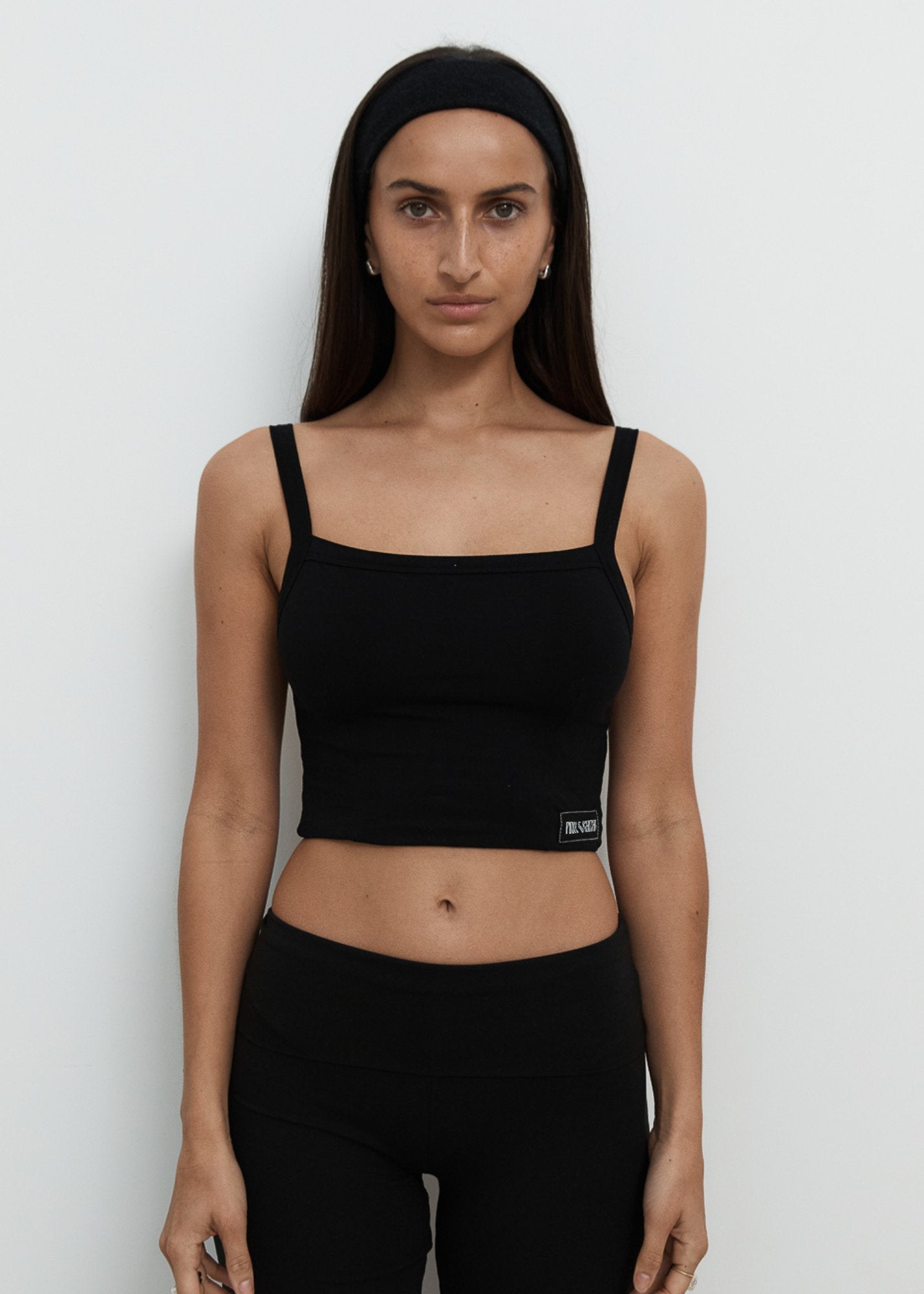 Joy Crop | Black | Organic Cotton - Pinky & Kamal - stride