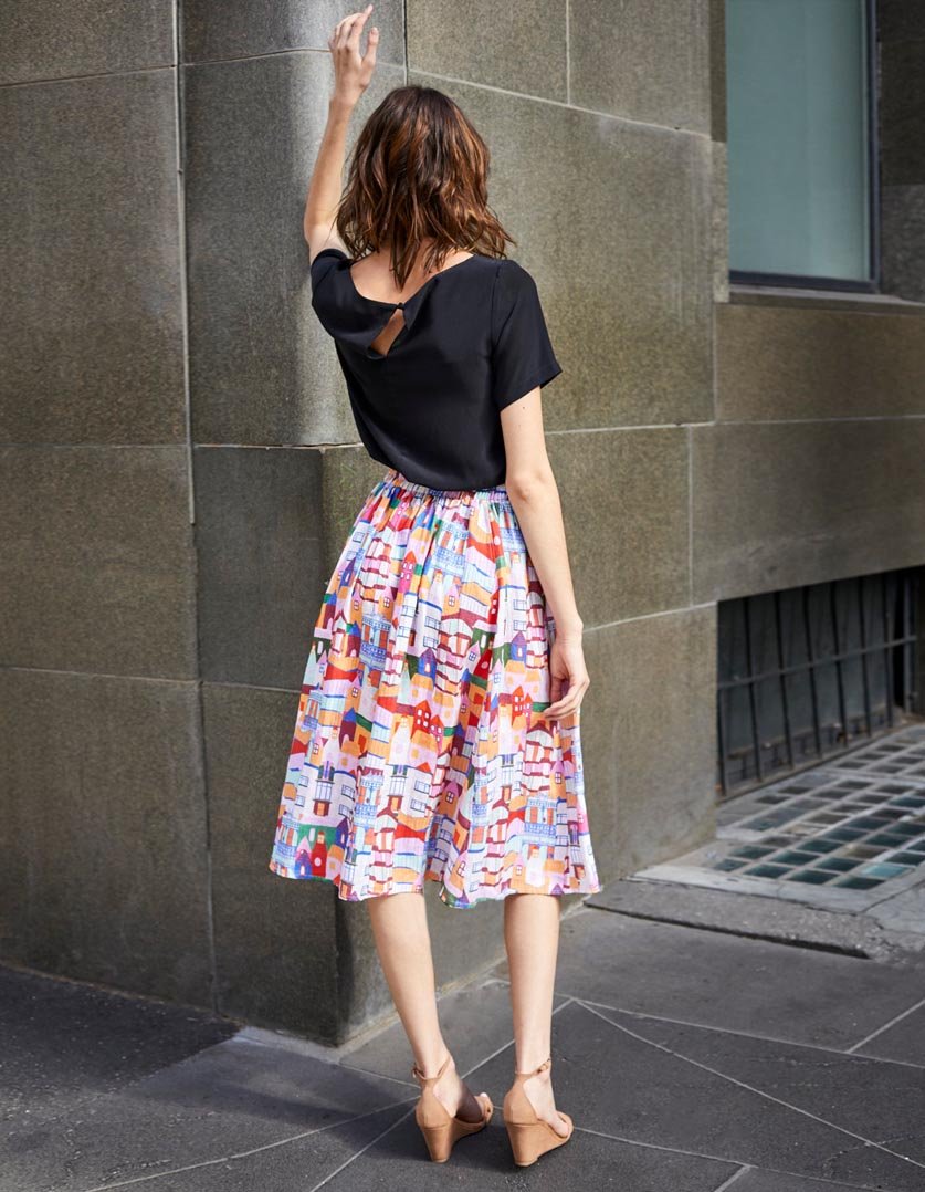 Kathleen Skirt - Urban Scapes - Devoi - stride