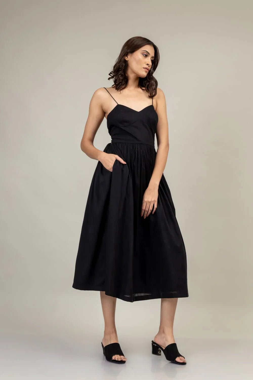 MARY BLACK DRESS - Bethikal - stride