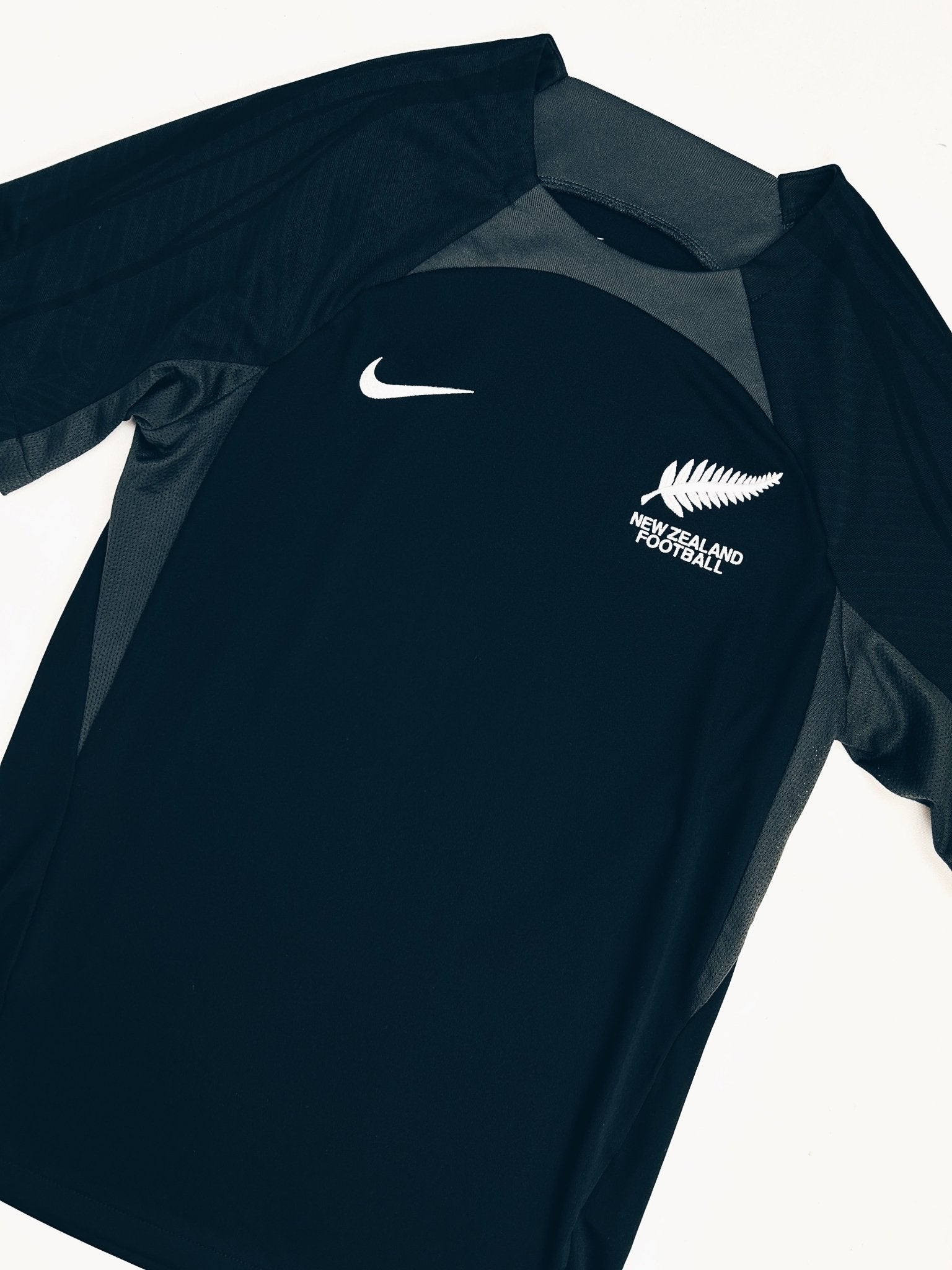 New Zealand Player Issue Training Kit S - Unwanted FC - stride