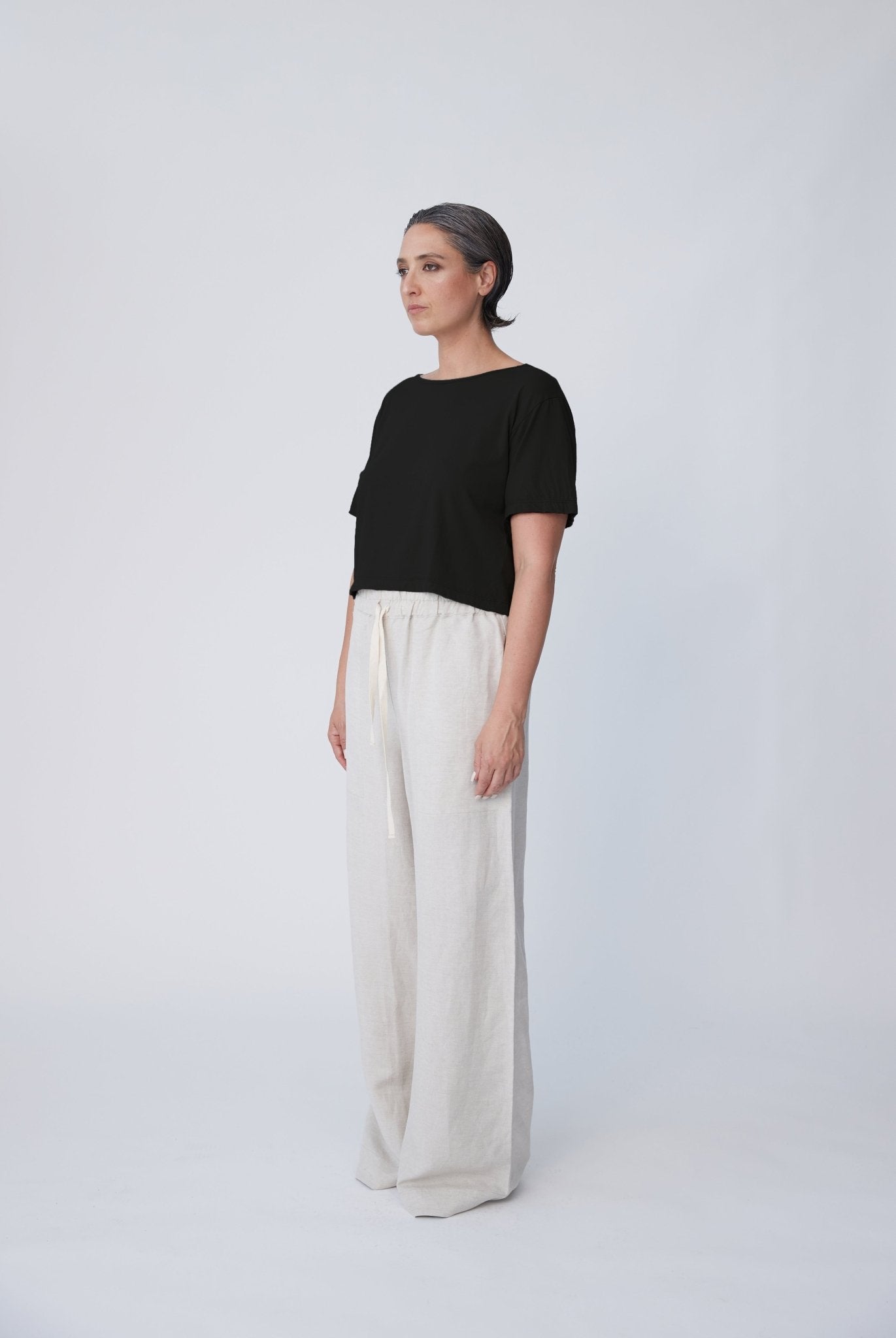 Organic Cotton Boxy Crop Tee - Black - Tluxe - stride