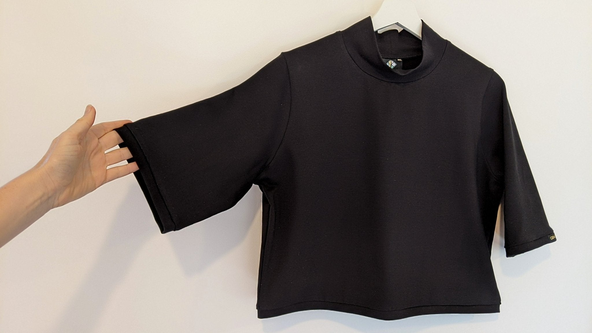 ORGANIC CROPPED SKIVVY with HALF SLEEVE - Genkstasy - stride