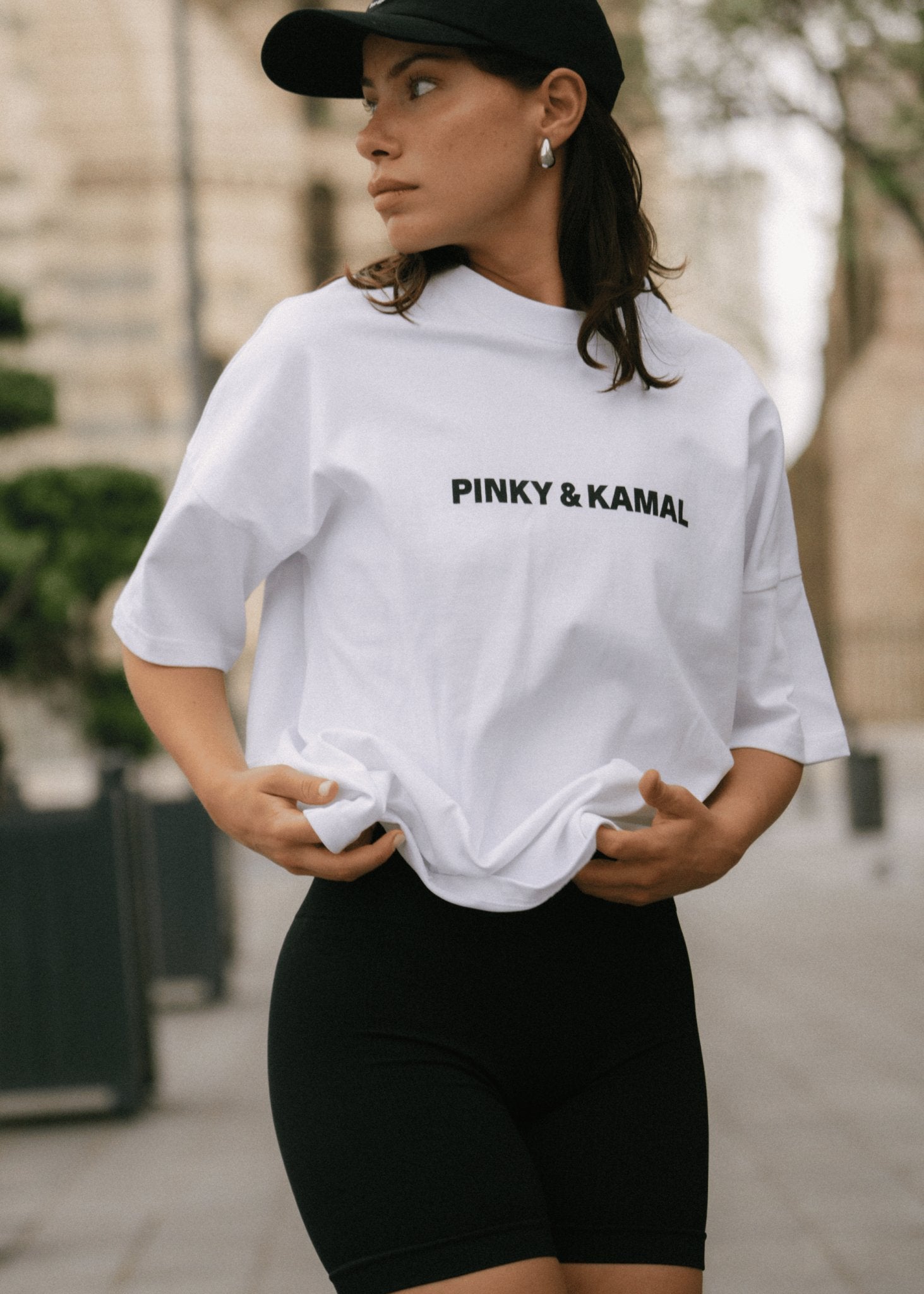 Pinky & Kamal T-Shirt - White/Black - Pinky & Kamal - stride