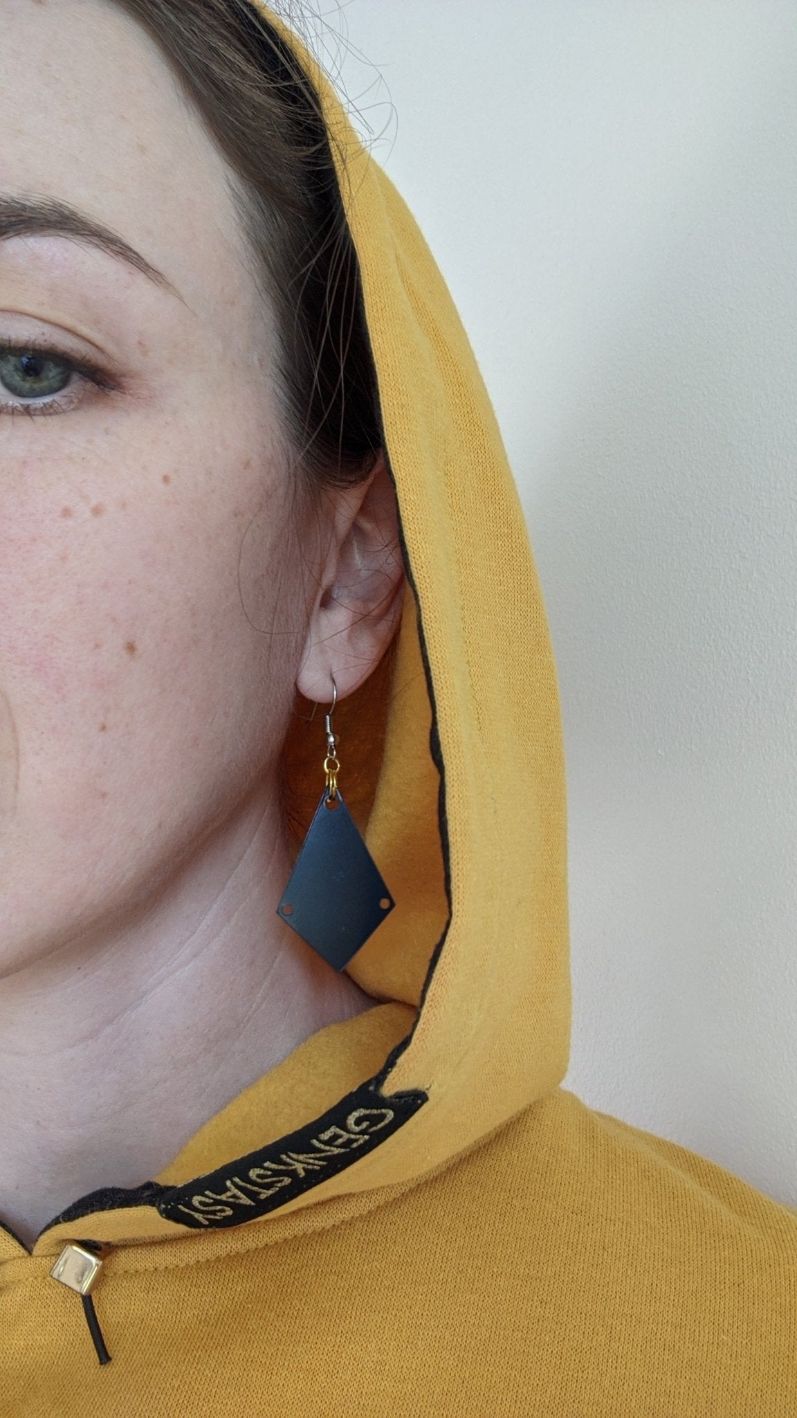 SLICE OF GOLD EARRINGS - Genkstasy - stride