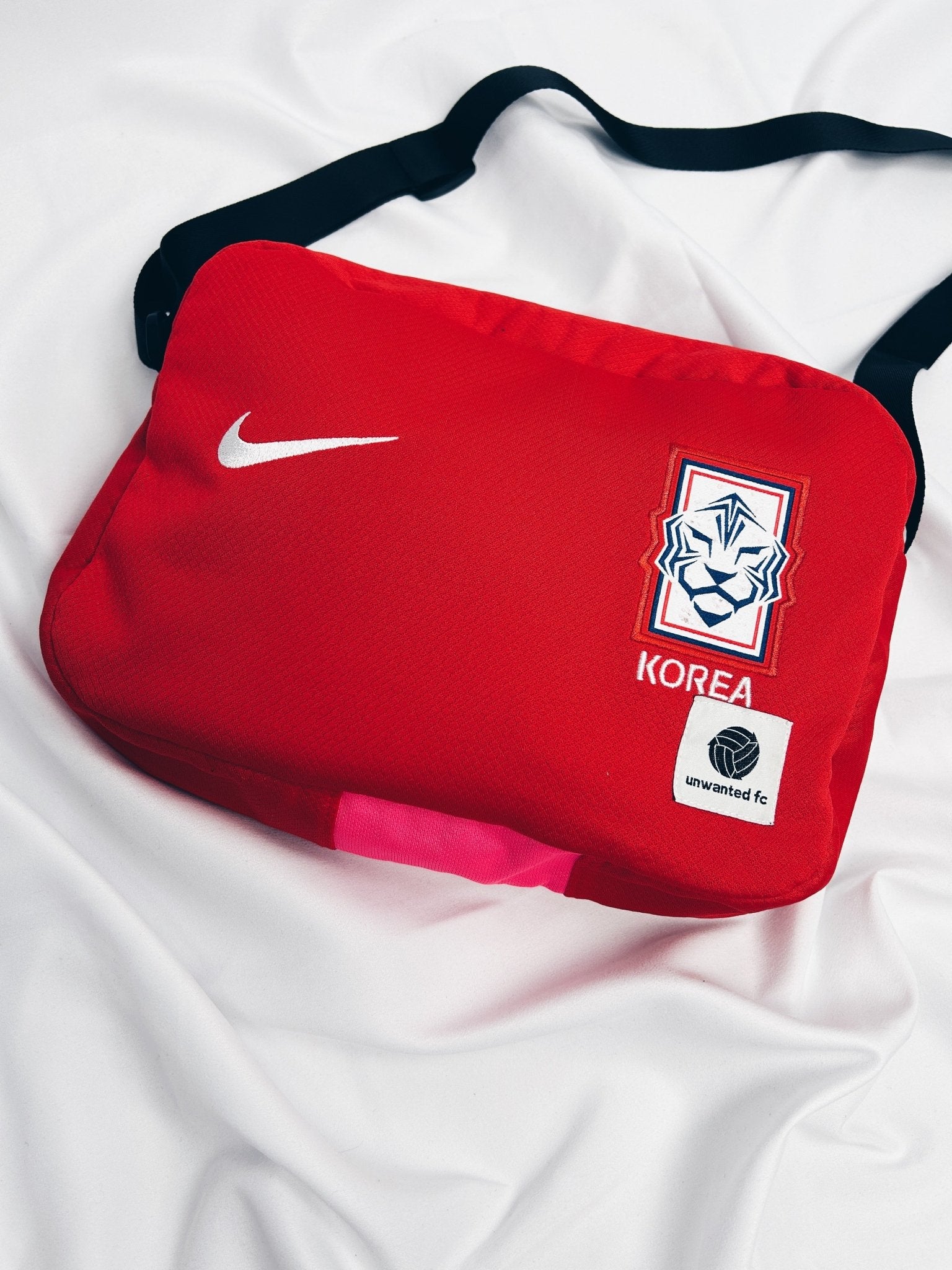 South Korea Side Bag - Unwanted FC - stride