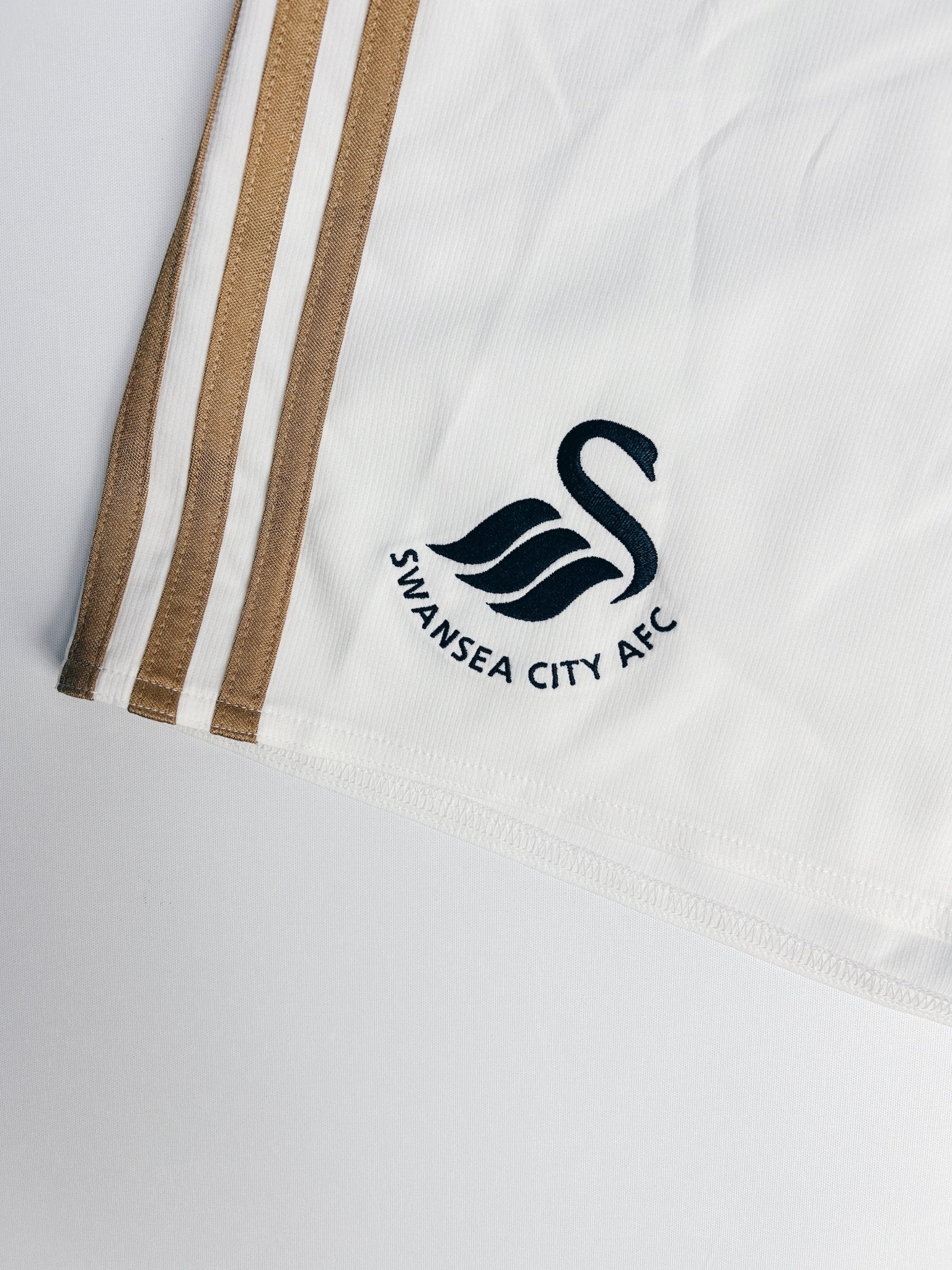 Swansea City Home 2015 - 2016 (With Shorts) M - Unwanted FC - stride