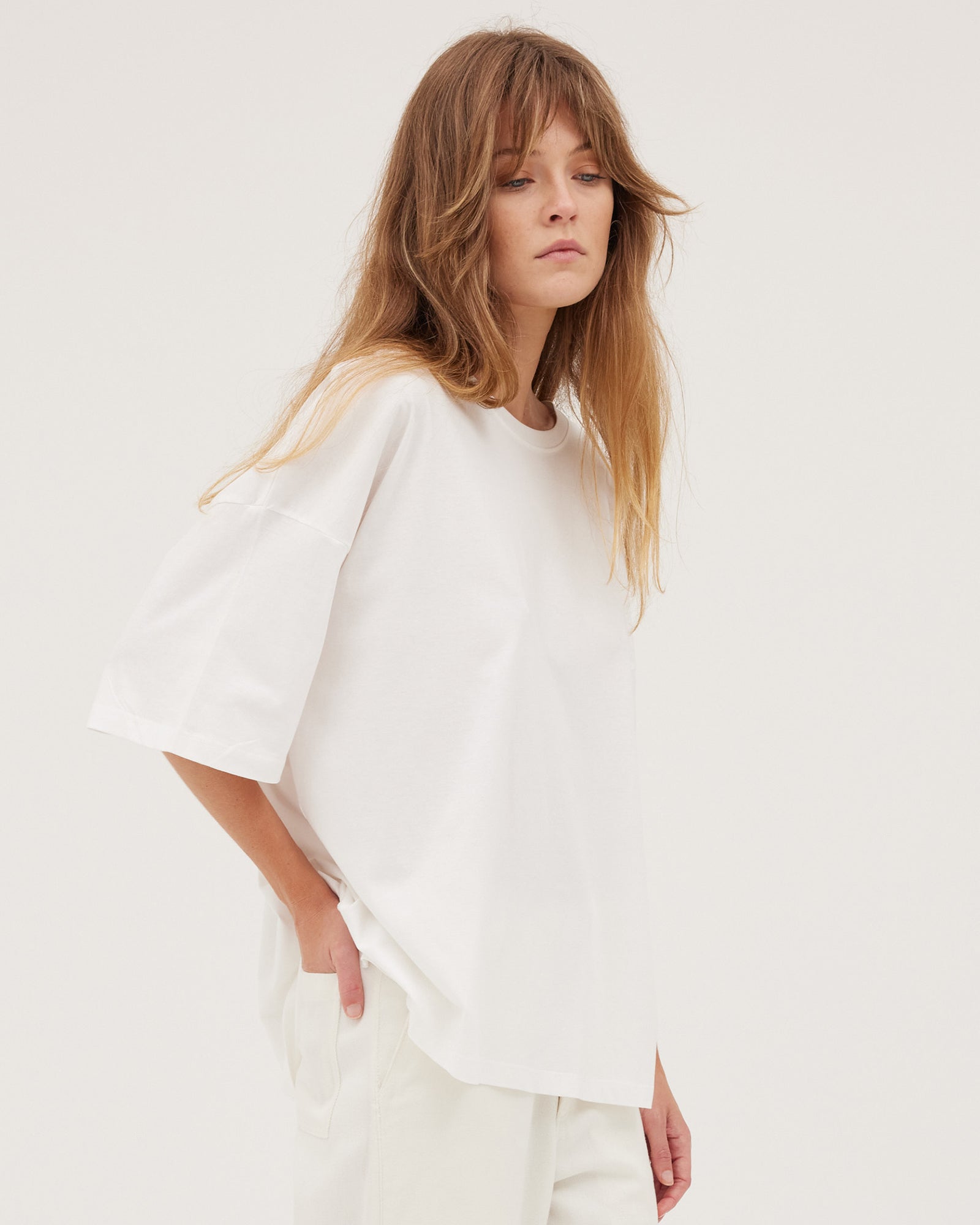 The Boyfriend Tee | White - Cloth & Co - stride