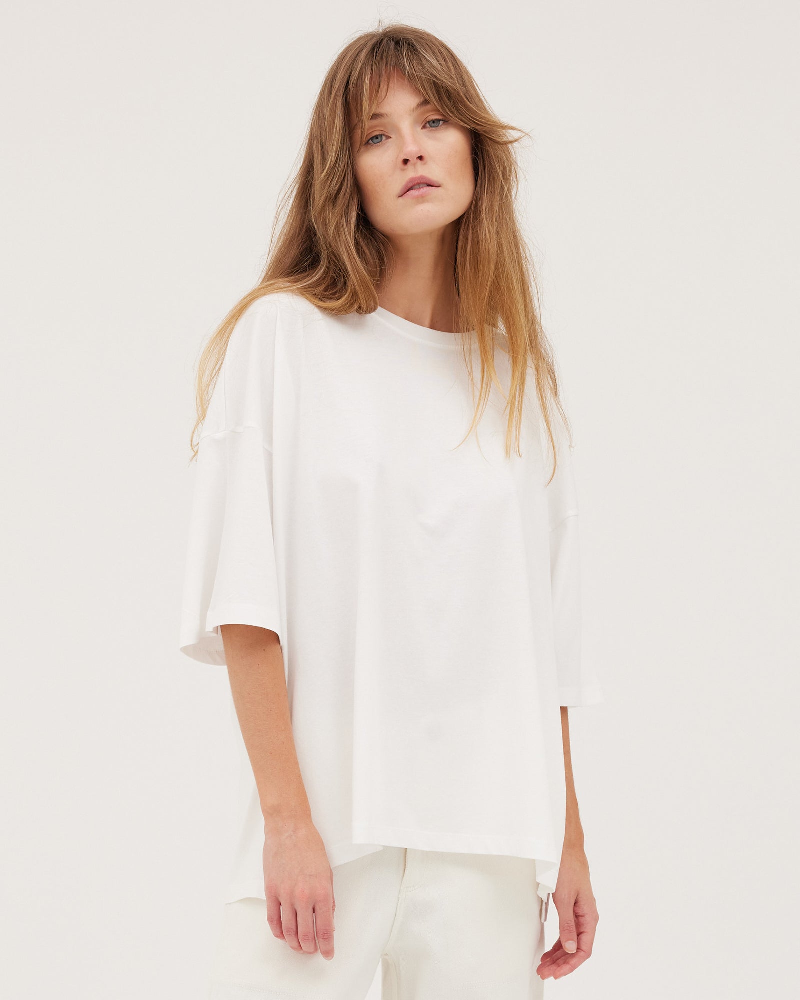 The Boyfriend Tee | White - Cloth & Co - stride