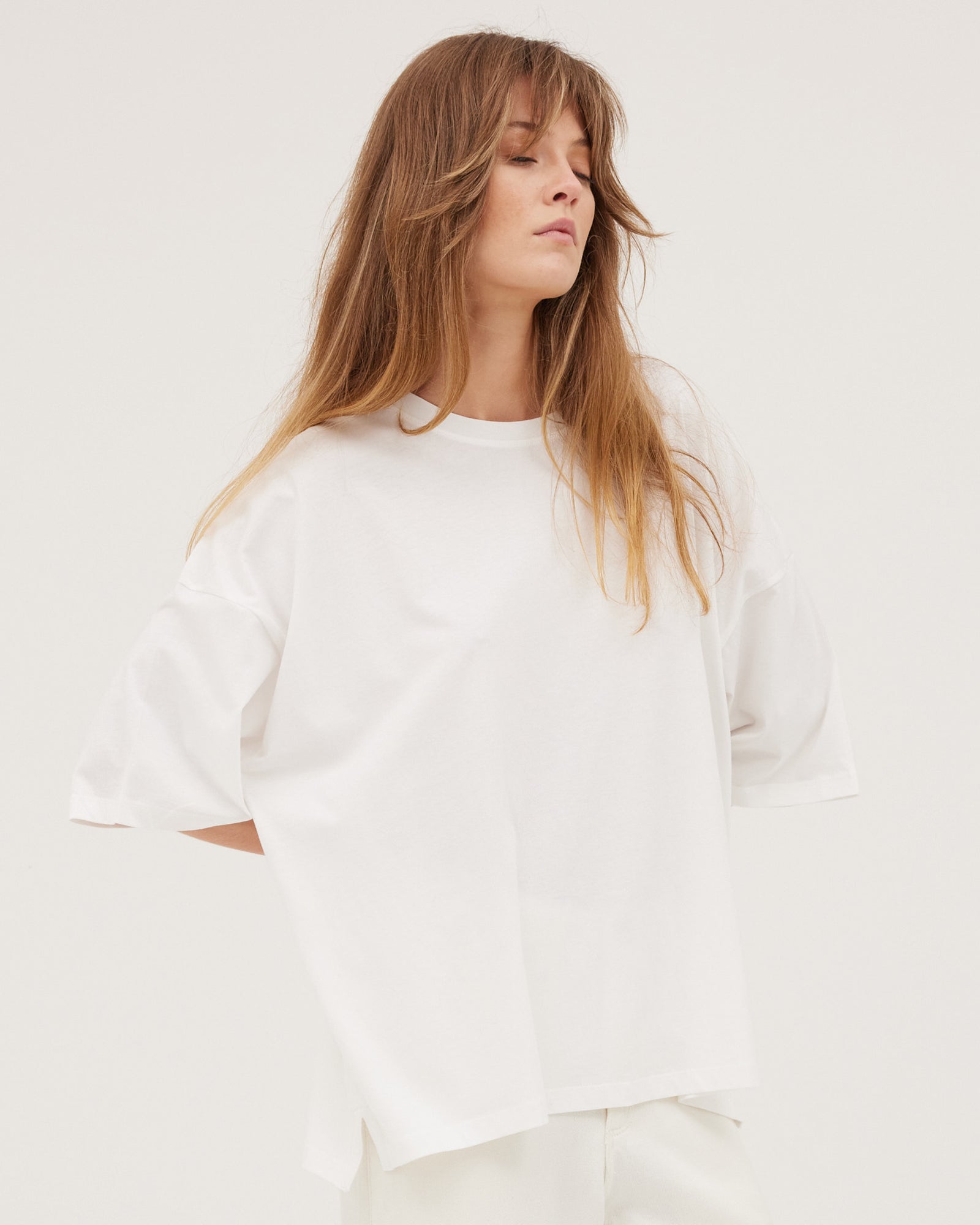 The Boyfriend Tee | White - Cloth & Co - stride