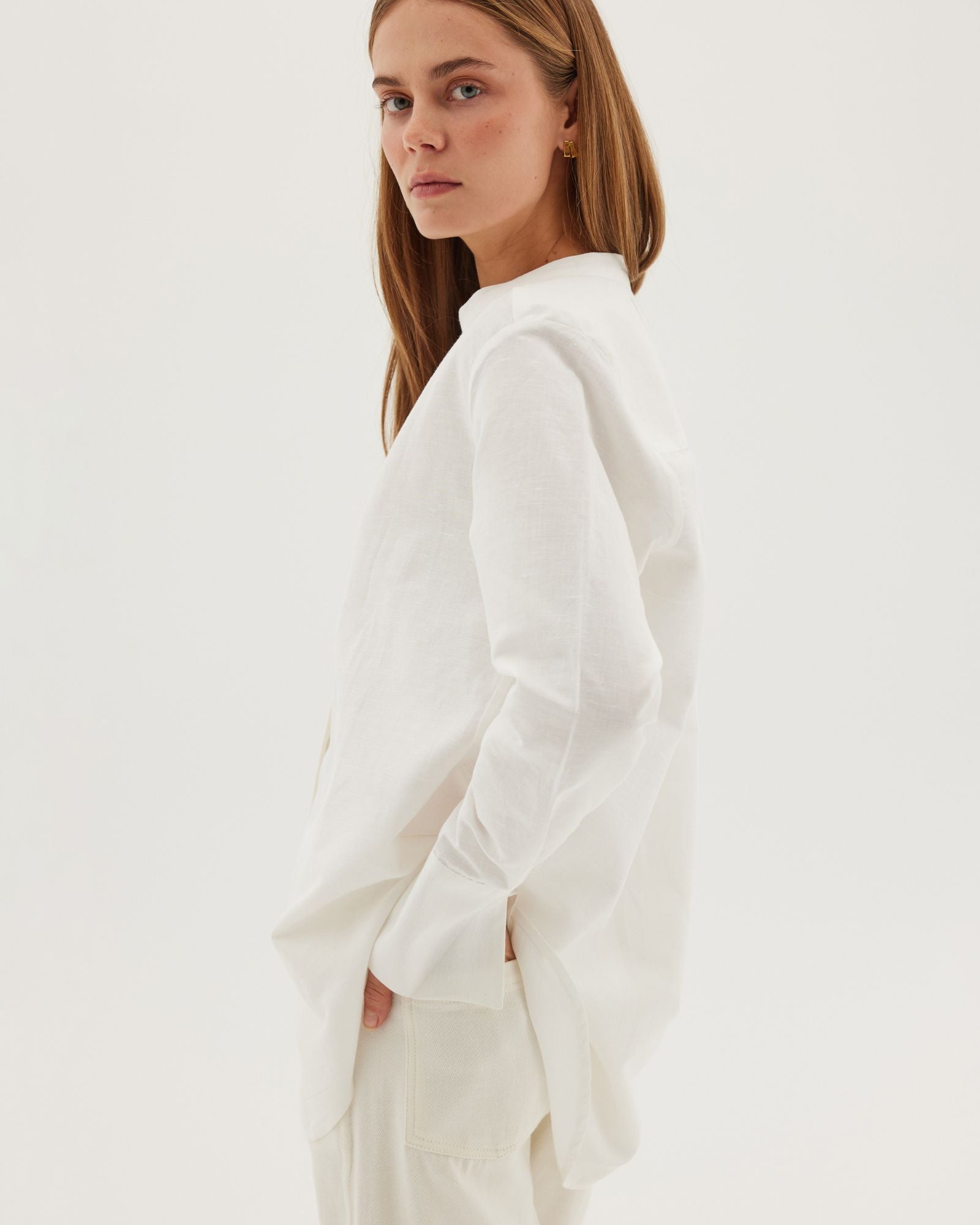 The Collarless Shirt | White - Cloth & Co - stride