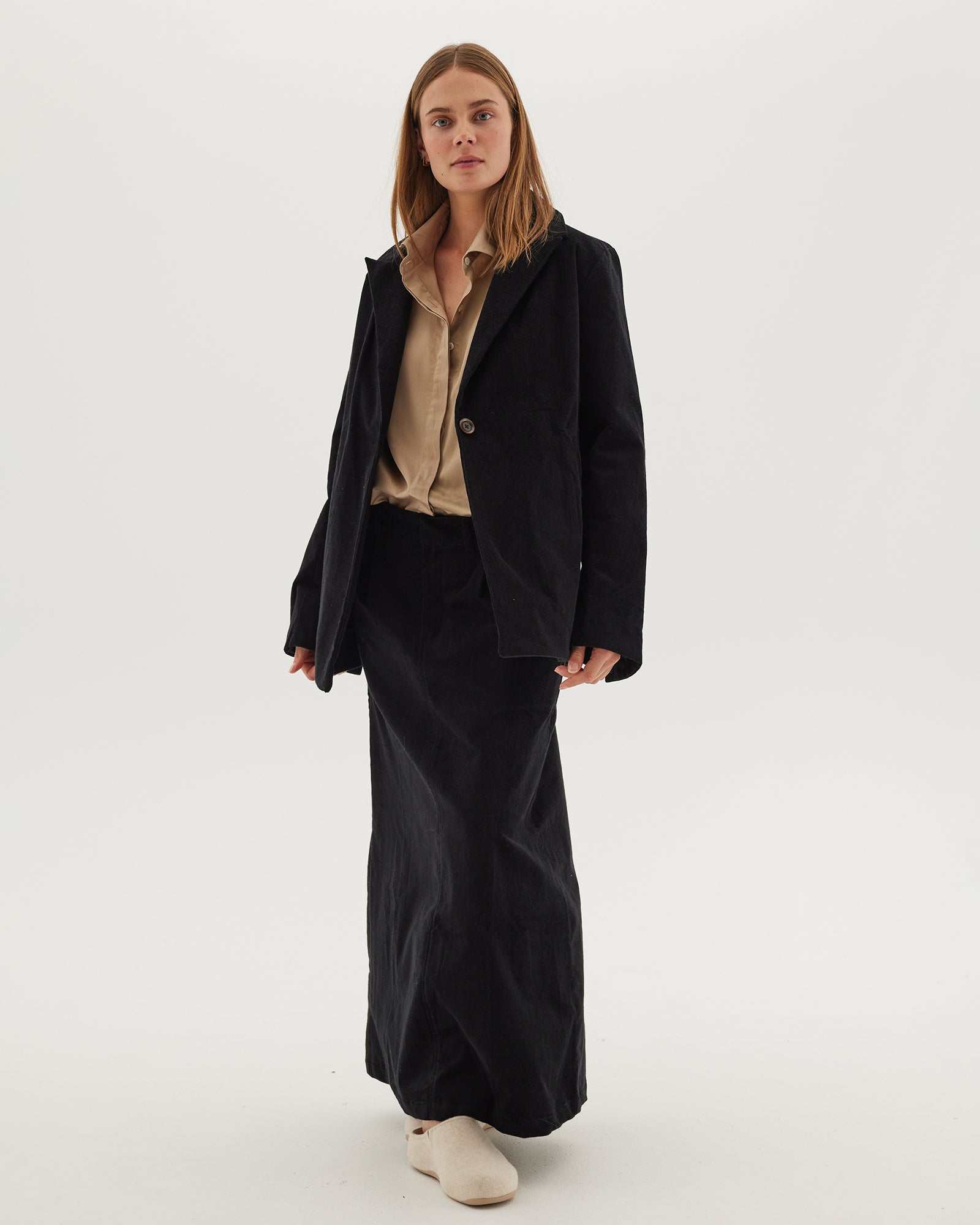 The Corduroy Tailored Skirt | Black - Cloth & Co - stride