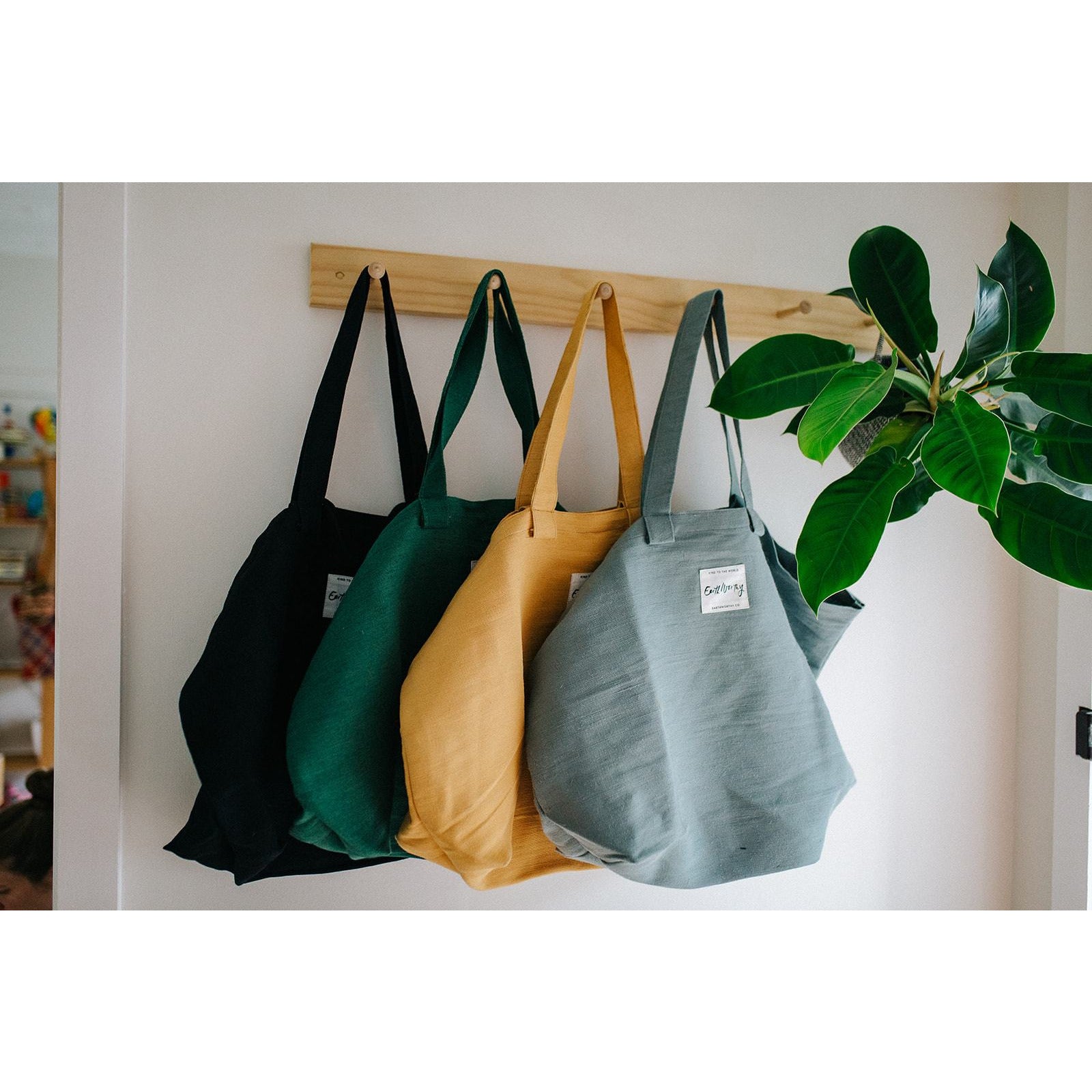 The Hauler Bag | Eco - Friendly Jute Cotton Canvas - Earth Worthy - stride