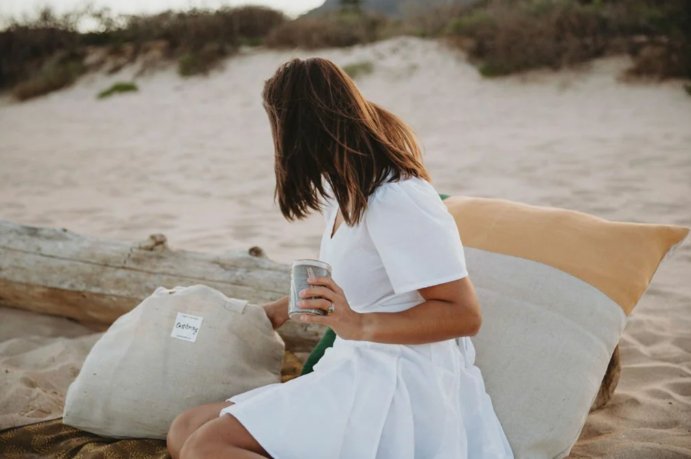 The Hauler Bag | Eco - Friendly Jute Cotton Canvas - Earth Worthy - stride