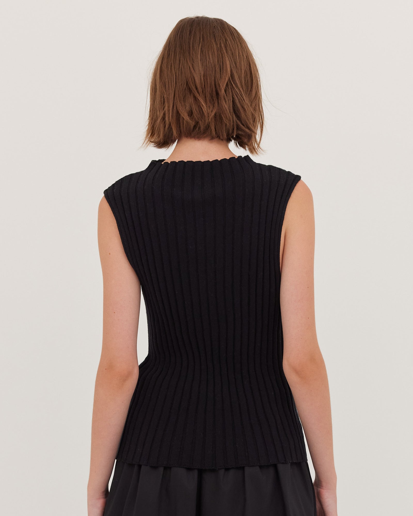 The Rib Funnel Neck Tank | Black - Cloth & Co - stride