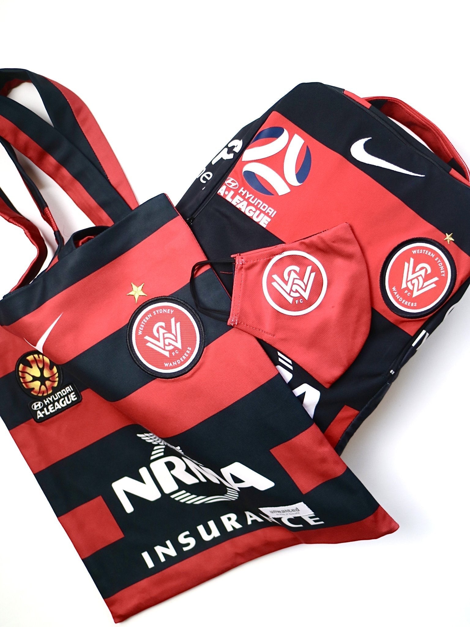 Western Sydney Wanderers Mask - Unwanted FC - stride