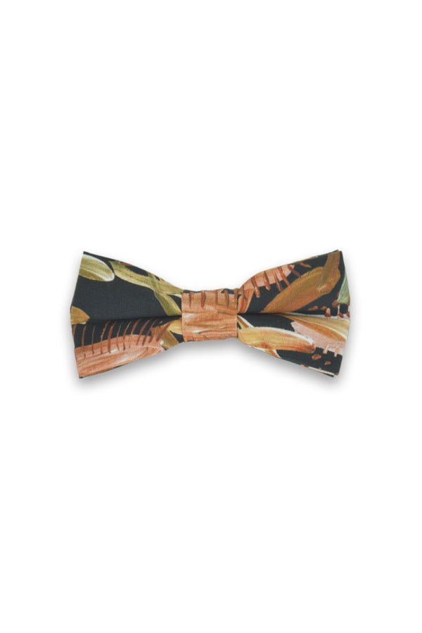 Kids Bow Tie - Grass Tree Black-Peggy & Finn-stride