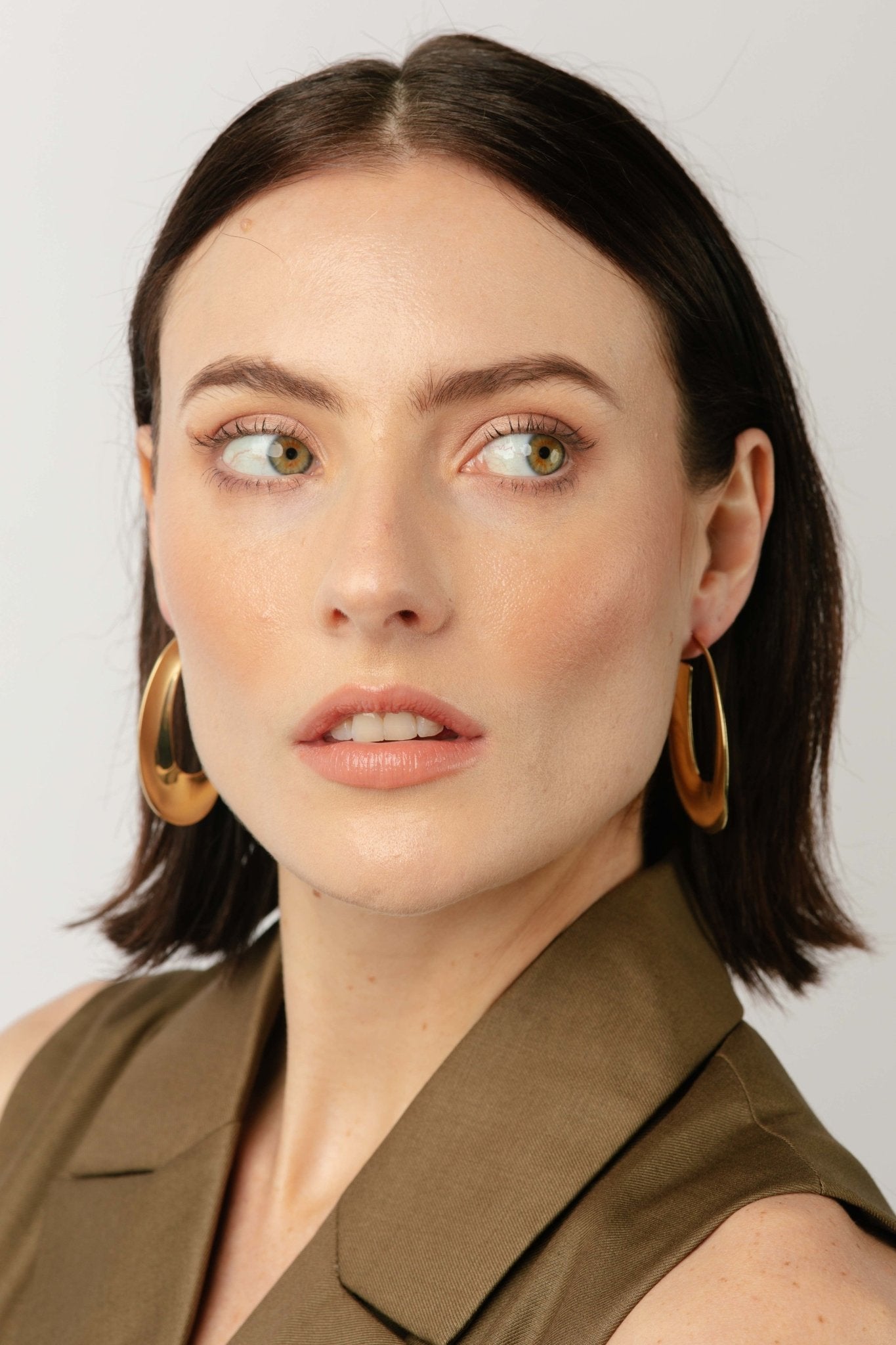 Ovale Concave Hoop Earrings-ALKAM-stride